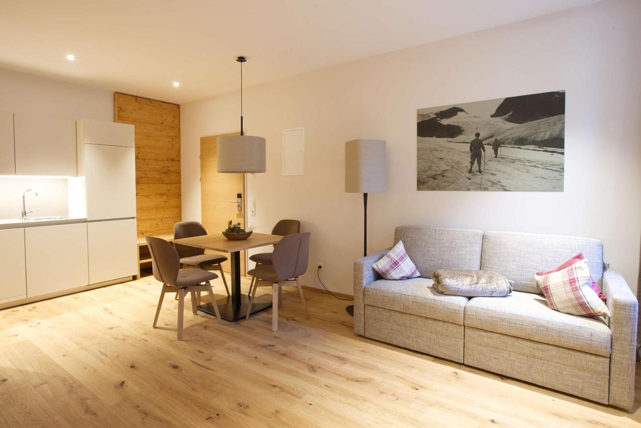 Adler Alpen Apartments Schruns Cameră foto